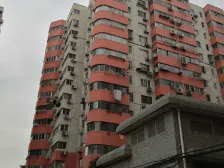 电梯大两房,房间厨卫宽敞出行方便,总价低,单价低