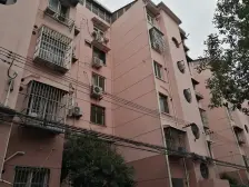 近地铁,自住保养好拎包即住,满五年V一,价格可谈