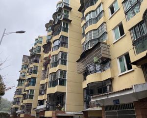 中楼层,自住精装、拎包入住、生活便利、配套优越