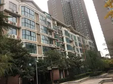 省体旁,双地铁,电梯双气大三房,好楼层满五唯一