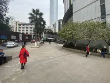 精装修+楼下双轻轨+端头户型+朝南+采光好