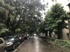 区府 月光小区三房56万