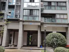 森林小区 安心卖 精装大3房 诚心出售