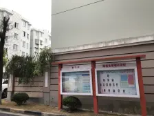 带50多平花园,户型非常方正,房间都朝南,客厅南北错通