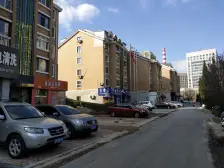 华乐顶楼带阁楼和种菜的地方精装修卧室多