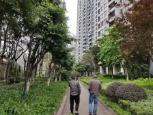 门口环线,正2房,装修很好,出行便利