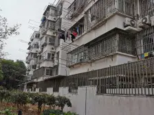 距离地铁站200米,采光好,全明户型,视野宽阔