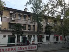 五一公园双地铁口几十米,带露台,配套设施完善好户型