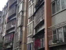 双轻轨小户型 住家方便 近菜市场生活便利