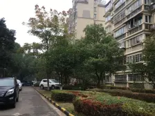 红谷世纪花园 精装三房 房东诚心出售!