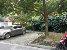 近地铁+配套好+没有增值税个税