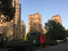 中间楼层 刚需上车 电梯房,新上房源