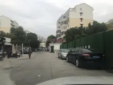 此房精装修+车库,适宜居住 房东诚售,顶楼复式