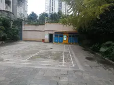 带大阳台,出入方便,小高层洋房。