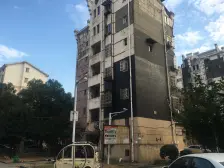 京东小区A区 南北通透,采光好 装修好,环镜优美 近地铁 中间楼层