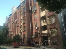 京东小区南北户型,视野宽阔,采光充足,楼层适中,配套齐全