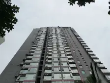 黄泥磅 轻轨站出口 正规两房 还带露台花园