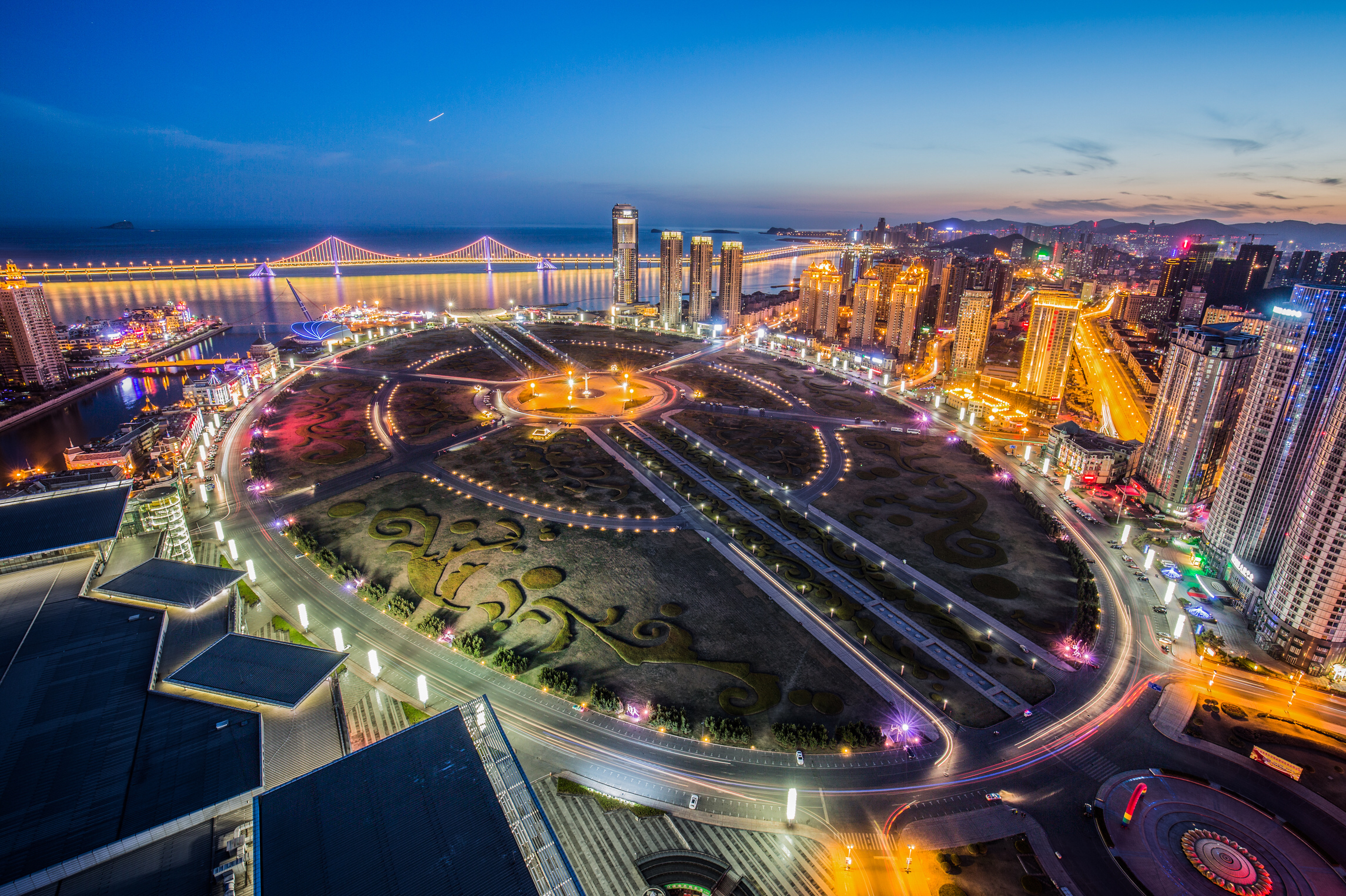 周边配套星海广场夜景