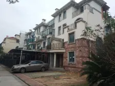 精装修双拼别墅,拎包入住,看房方便