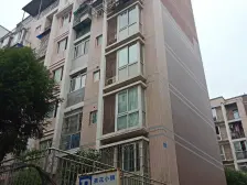 茶园低总价一房一厅,近轻轨,近公交车站,配套齐全