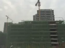 小区环境好,采光好,出行方便,2梯4户,诚心出售