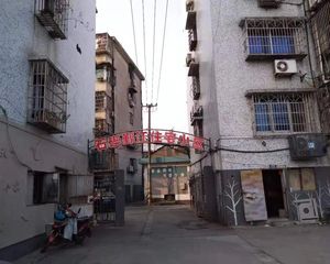 配套齐全 交通方便 宸卿几步之遥