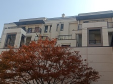 带产权车位,位置好,带中央空调和地暖!