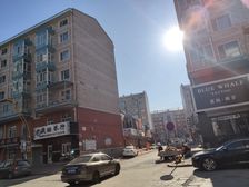 地铁口裕发新城南向采光好