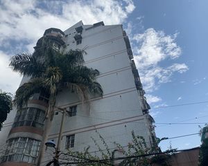 方便。位于老城区商圈发达,交通便利出行 方便。