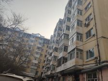 泰山小区中间楼栋格局好采光好