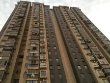 红谷滩CBD 铜锣湾广场旁 复式楼 精装三房 未曾入住