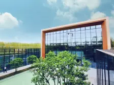 保利高品质小区,全新精装修,东向一线望江