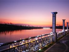 江景房城南高铁旁,保利公馆靓楼层,南向花园中心位置,直接入住