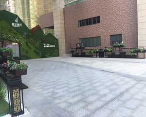 单边位采光好.小区配套设施齐全。
