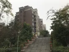 华岩新城 斌鑫湖山郡二房61万