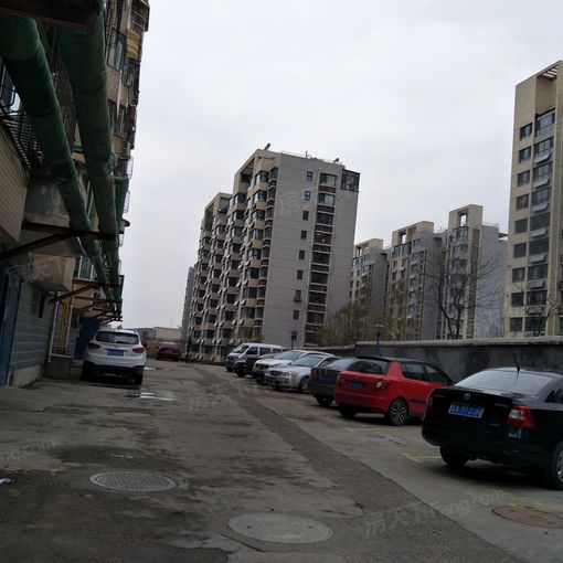双龙龙盛苑3室2厅2卫南朝向2100.00元/月出租