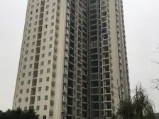 美丽新城正规四室 户型方正 好楼层 业主诚心出售