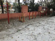 3层复式房 户型端正 精装修 带露台和阁楼