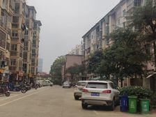 金铺颐园6室0厅南北
