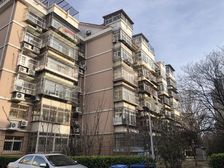 先春园隆春里临地铁采光好总价低价格可议