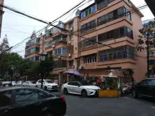 30万精装修+家具家电全留+拎包入住+采光视野好