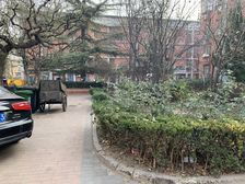 和平街十二区·电梯直达南向一居,视野采光好,公交地铁200米