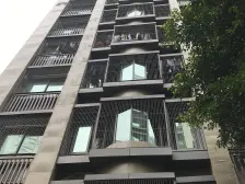 洋河一村 楼梯房3楼 业主诚售 看房方便 双轻轨