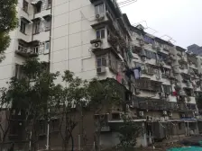 精装修带天井,业主诚意出售。。