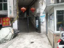 轻轨房 商圈房,闹中取静,自住方便,业主诚心卖房