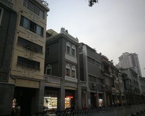 一德路旧部qian电梯2房交通方便配套齐全