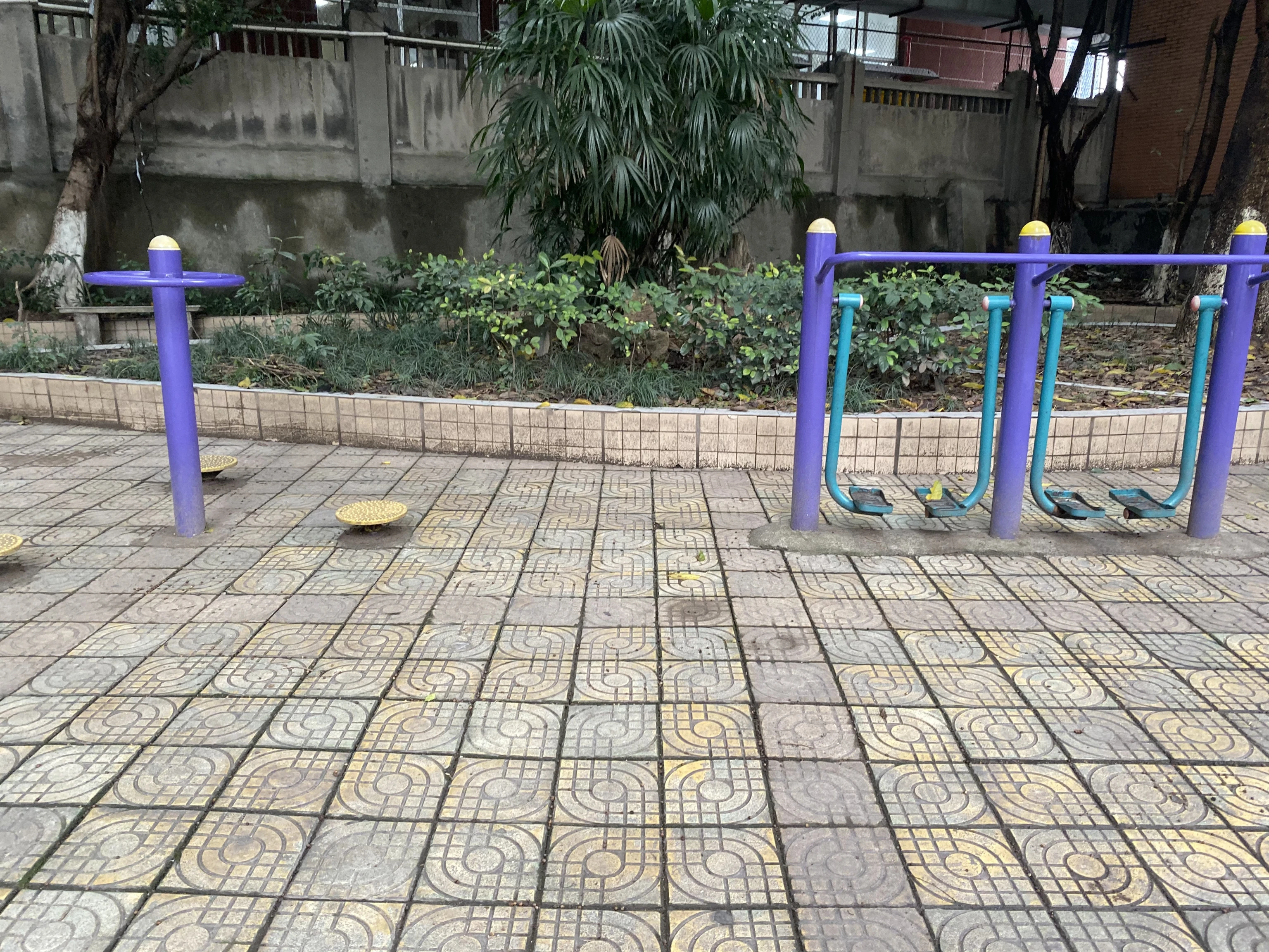 格局合理,楼层适中,住家精装,采光充足