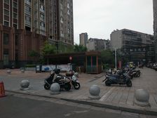 光明路矿工路口地理位置优越精装修配套完善