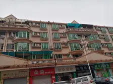 大别墅社区 市区中 央 户型好 环境安静 大花园大独栋