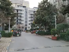 诚心出售,看房有钥匙,魔变三房。